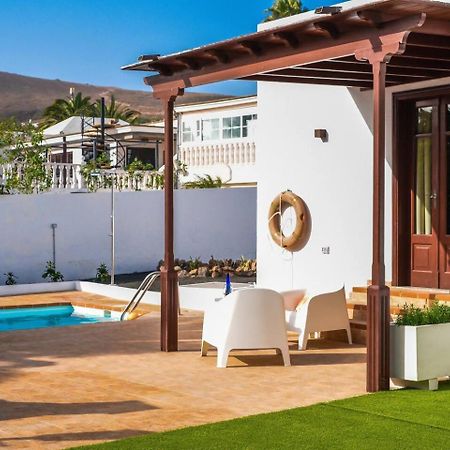 Agradable Y Familiar Con Piscina Casa Inima Villa Playa Blanca  Luaran gambar
