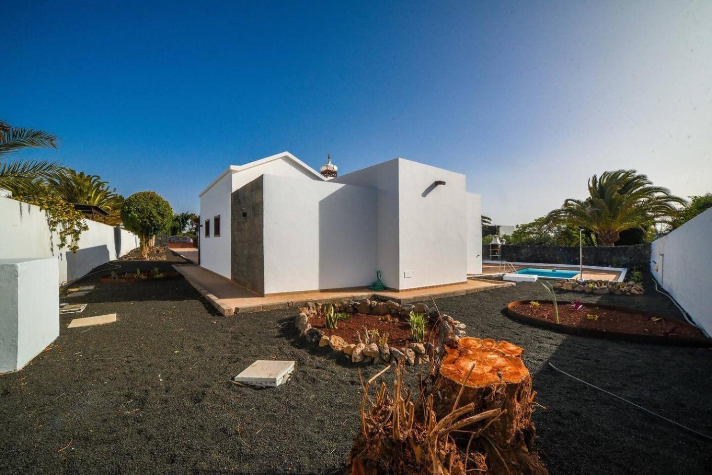 Agradable Y Familiar Con Piscina Casa Inima Villa Playa Blanca  Luaran gambar