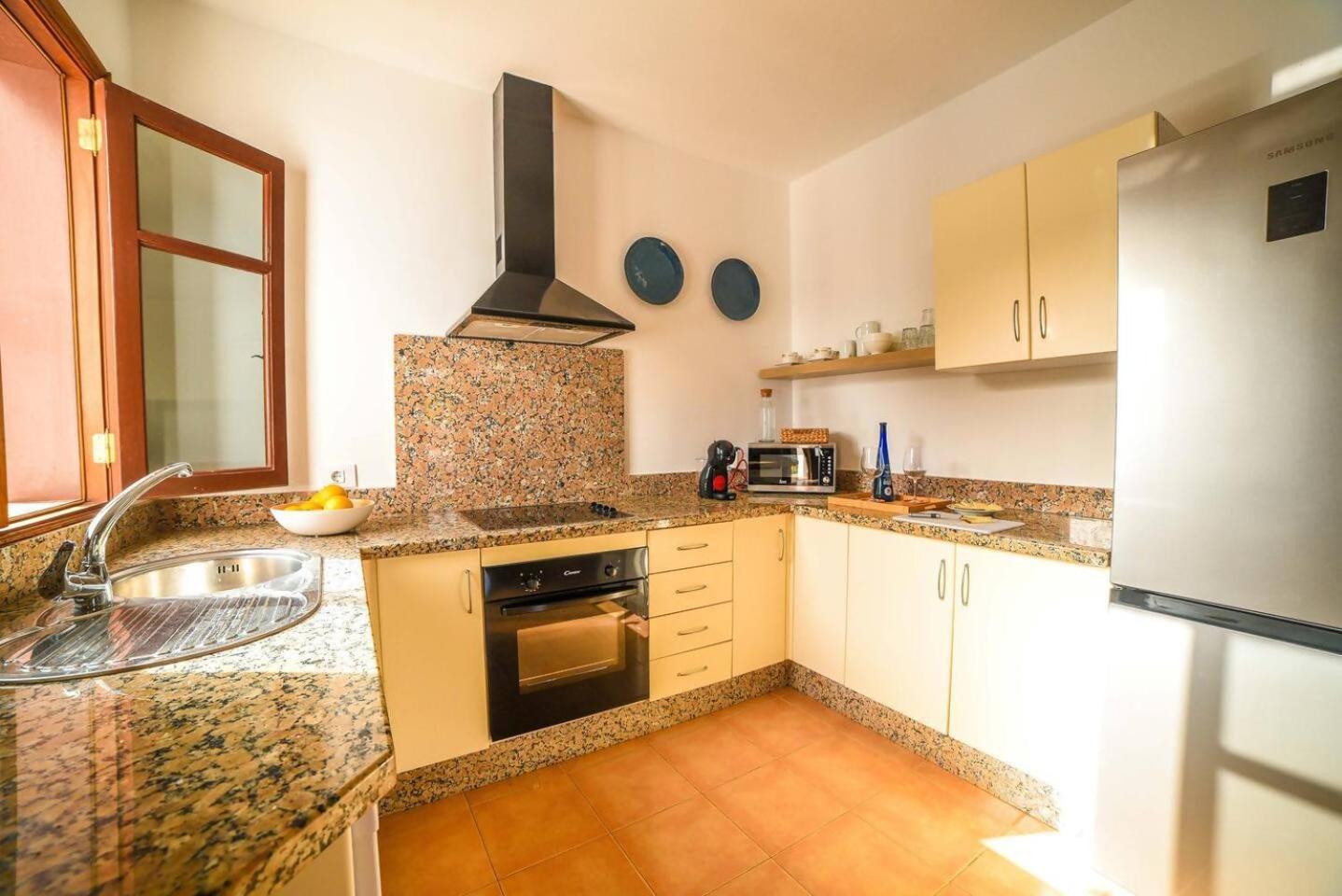 Agradable Y Familiar Con Piscina Casa Inima Villa Playa Blanca  Luaran gambar