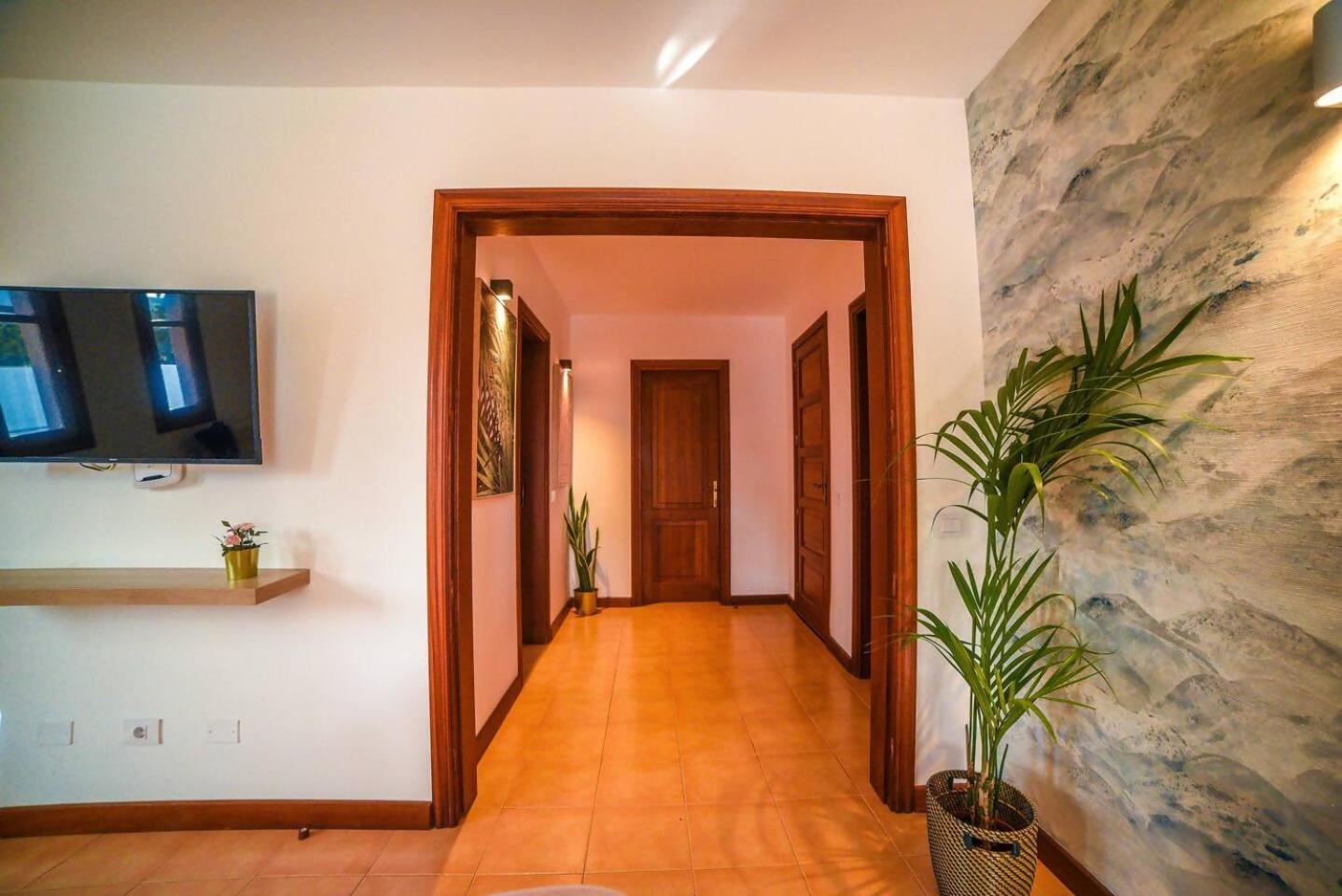 Agradable Y Familiar Con Piscina Casa Inima Villa Playa Blanca  Luaran gambar